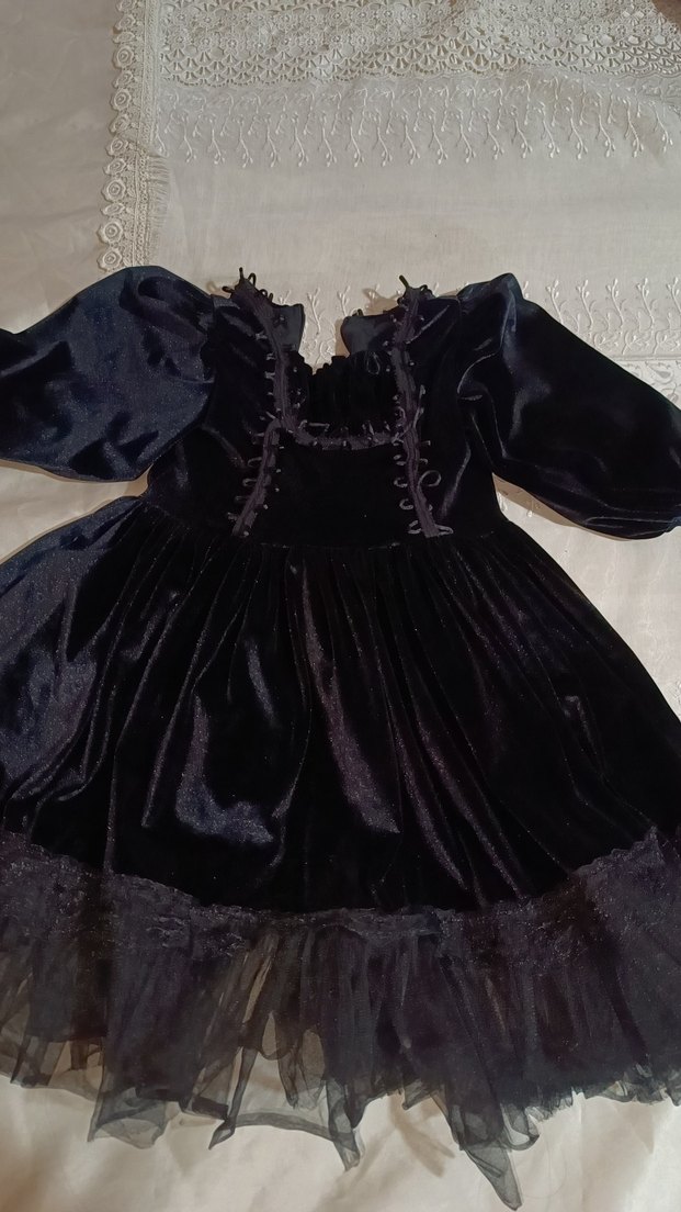 Kız Çocuk Siyah Gotik Fırfırlı Elbise - Görsel 4