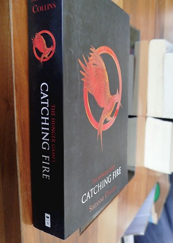  Hunger Games - Catching Fire - Suzanne Collins ingilizce