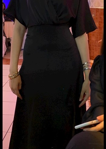 Siyah V Yakalı Uzun Kadın Elbise - Görsel 6