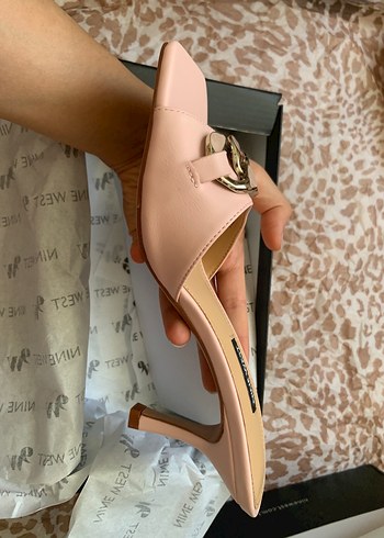 Zincir Detaylı pembe Blok Topuklu Terlik - Görsel 4