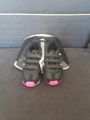 Adidas kız çocuk spor ayakkabı