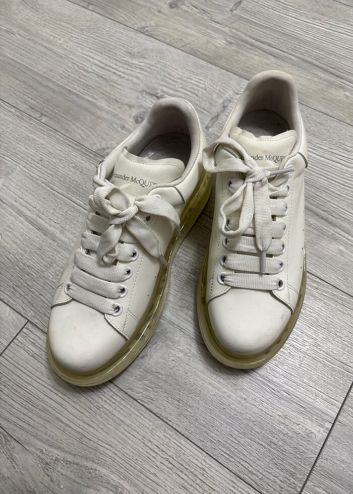 Beyaz spor ayakkabı - Görsel 5