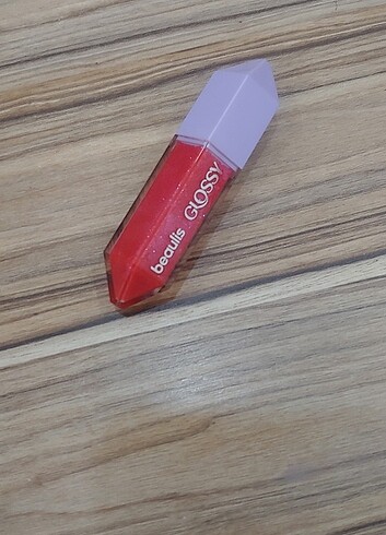 Beaulis gloss
