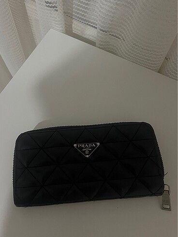 Prada kadın cüzdan