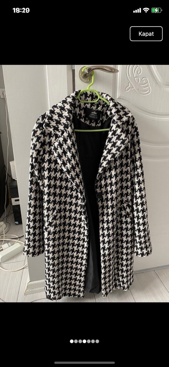 Kadın Siyah Beyaz Puflu Ekose Kaban - Görsel 2