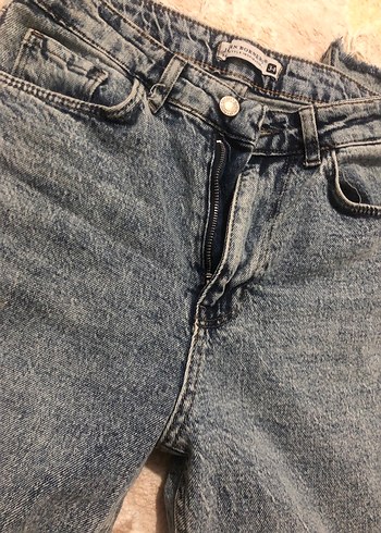 Gri Düğmeli Kadın Kot Pantolon