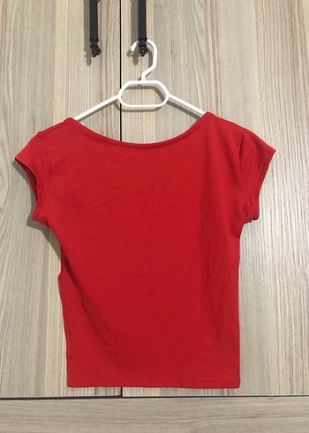Kırmızı Kısa Kollu sırtı açık crop