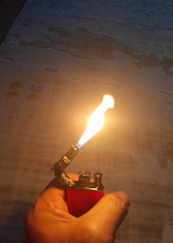 Bordo Tabanca Şeklinde Renkli Çakmak - Görsel 5