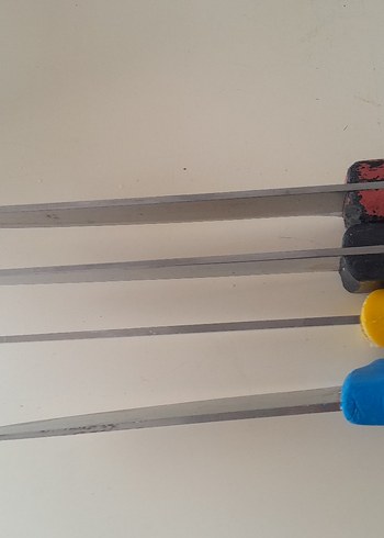 Renkli saplı 4 adet kasap bıçak. Tanesi 200TL - Görsel 5