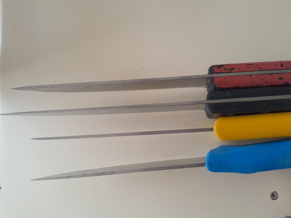 Renkli saplı 4 adet kasap bıçak. Tanesi 200TL - Görsel 5