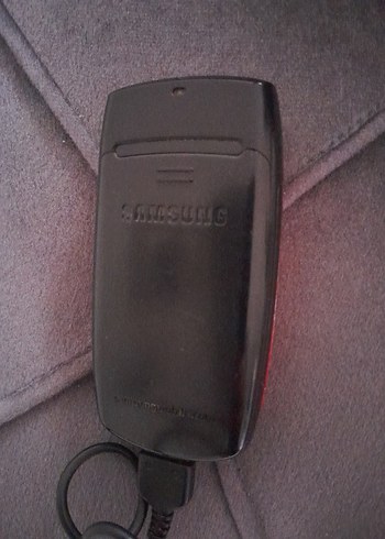 Kırmızı Samsung Kapaklı Telefon - Görsel 2