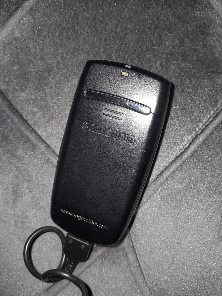 Kırmızı Samsung Kapaklı Telefon - Görsel 5