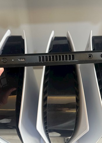 Steam Deck 64GB / 256GB Taşınabilir Oyun Konsolu - Görsel 3