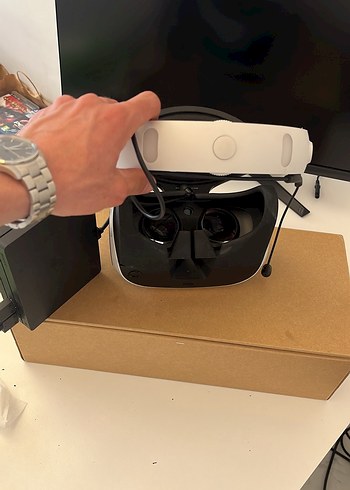 Beyaz VR Gözlük Kulaklık Seti PS4 - Görsel 2