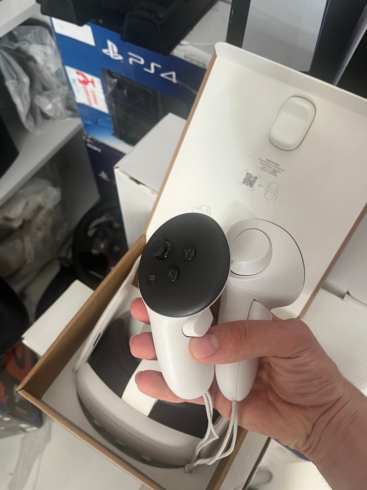 Meta Quest 3 VR Gözlük  Yeni Nesil Sanal Gerçeklik Deneyimi - Görsel 3