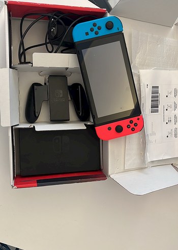 Nintendo Switch Konsol Kırmızı-Mavi Joy-Con - Görsel 2