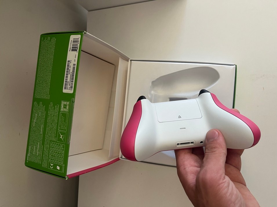 Xbox Deep Pink Kablosuz Oyun Kumandası - Görsel 3