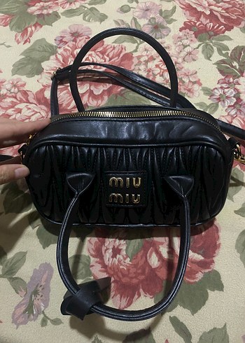 Miu Miu Siyah Deri Kadın Çanta - Görsel 2