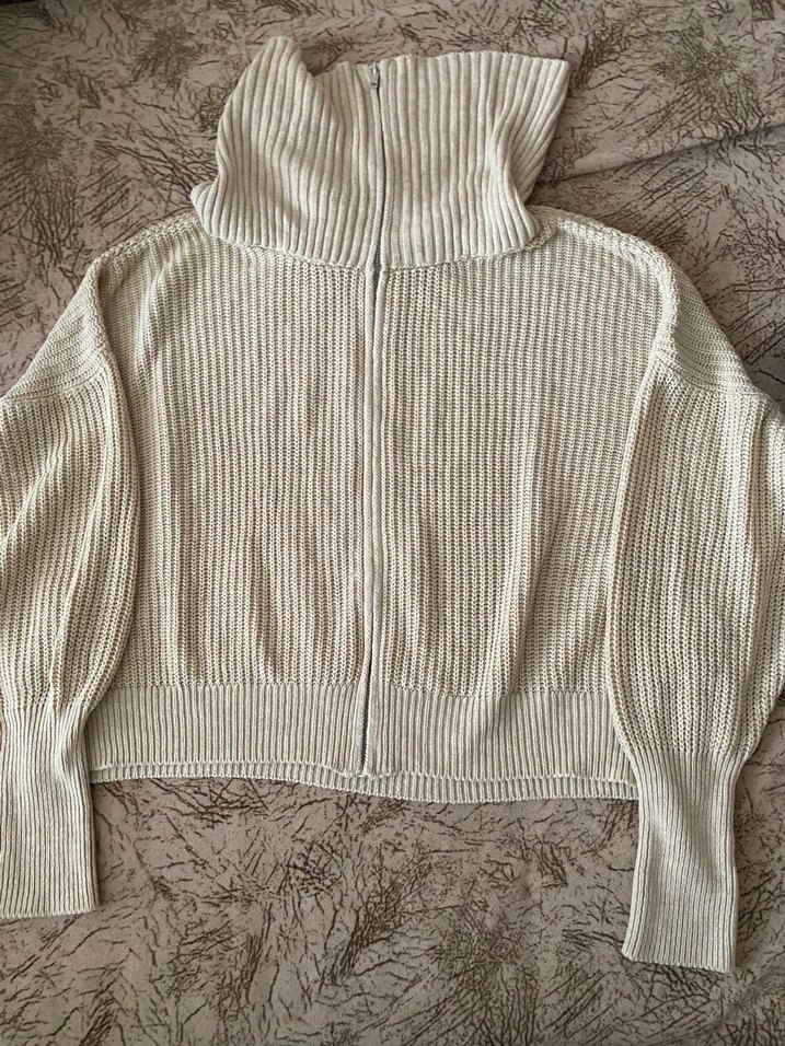 Bej Yüksek Yakalı Triko Kadın Kazak - Görsel 2