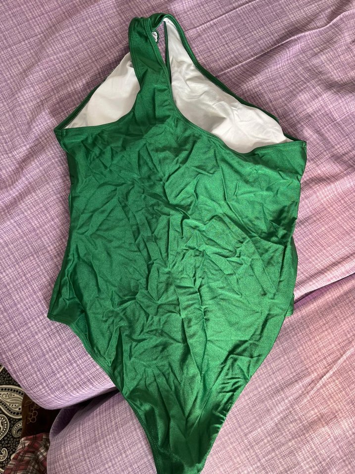 Drapeli Parlak Yeşil Kadın Mayo - Görsel 3