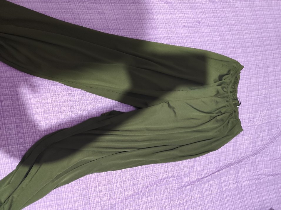 Yeşil Drapeli Tulum - Görsel 3