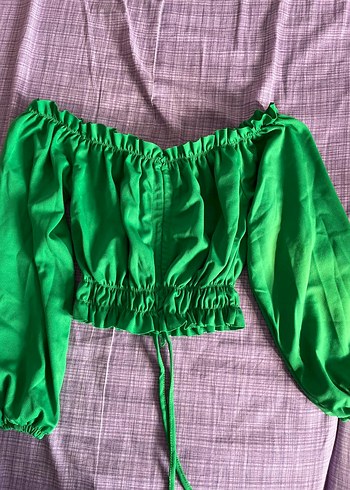 Yeşil Fırfırlı Kayık Yaka Kadın Bluz - Görsel 2