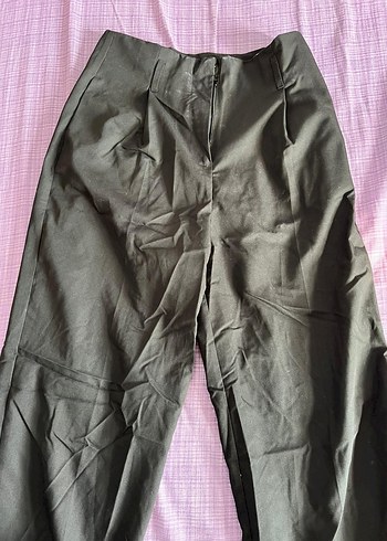 Kadın siyah Pilili Regular Fit Kumaş Pantolon - Görsel 2