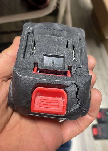 Diğer 21 volt 5 pilli Şarjlı Batarya Robo