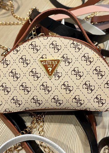 GUESS Kahverengi Baskılı Fermuarlı Kadın Çanta