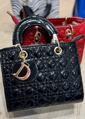 Dior Parlak Siyah Nakışlı Deri Kadın Çanta