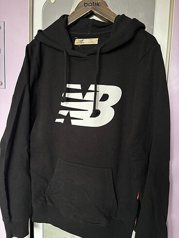 New balance sweatshirt