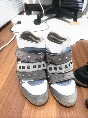 Richmond Vintage Rock Chic Zımbalı Yüksek Taban Sneaker