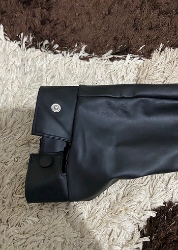 Siyah Deri Kürklü Rahat Kesim Ceket - Görsel 6