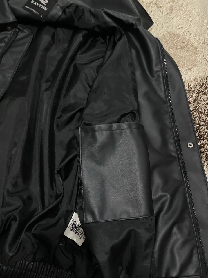 Siyah Deri Kürklü Rahat Kesim Ceket - Görsel 5