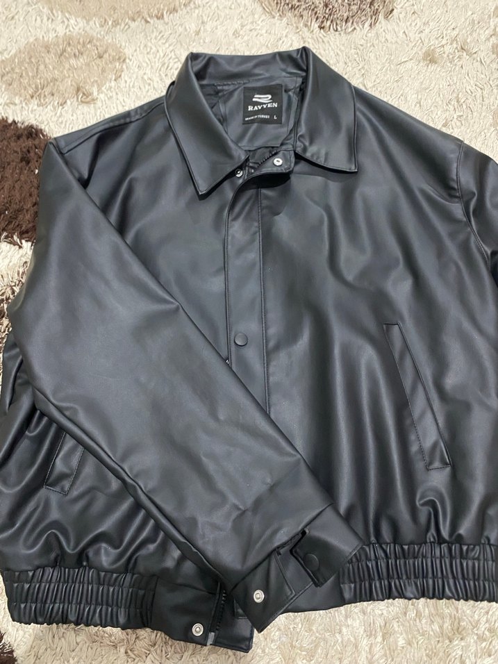 Siyah Deri Kürklü Rahat Kesim Ceket - Görsel 2