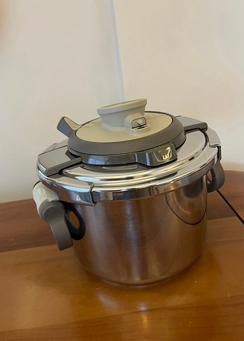 Beden haki Renk Tefal acticook zaman ayarlı dijital göstergeli düdüklü tencere