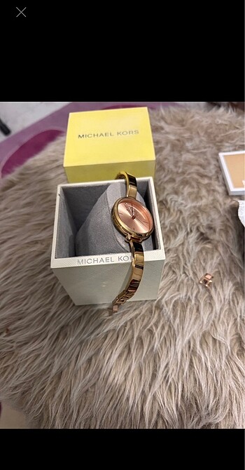 Beden Michael Kors saat