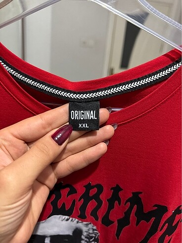 xxl Beden Kırmızı yazılı tişört