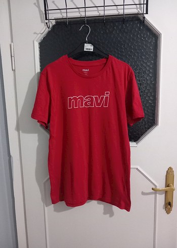 Mavi Kırmızı Baskılı Erkek Tişört