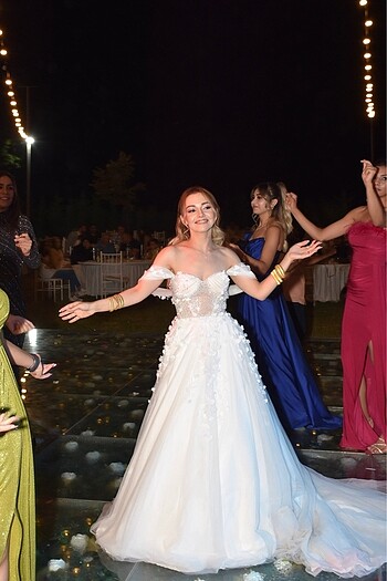 Zeynep Baysal Gelinlik
