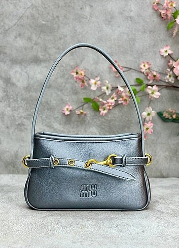  Beden çeşitli Renk MIU MIU 
