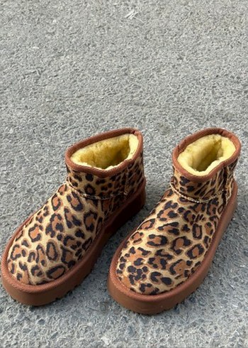 Ugg Leopar Desenli Süet Kadın Dolgu Topuk Bot