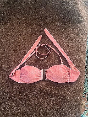 Bikini üstü