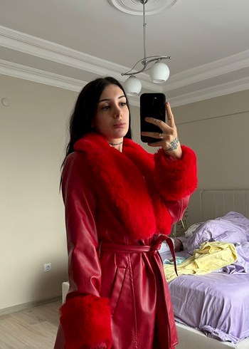 Zara Kırmızı Deri Midi Boy Kürk Detaylı Kaban