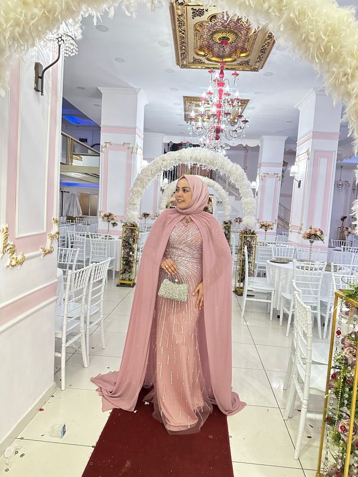 Pembe Uzun Kollu Drapeli Abiye Elbise fiyatı  40 42 beden - Görsel 3