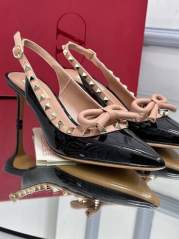 Valentino Valentino siyah rugan topuklu