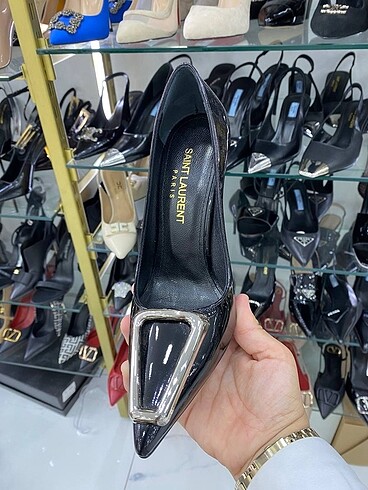 38 Beden siyah Renk YSL SİYAH RUGAN STİLETTO