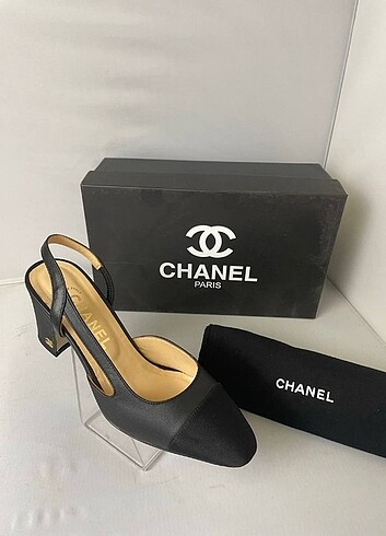 Chanel Chanel siyah topuklu ayakkabı