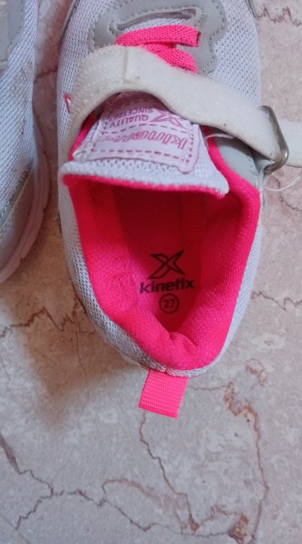 Kinetix Kız Çocuk Gri Pembe Spor Ayakkabı - Görsel 2