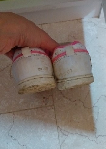 28 Beden Kız Çocuk Pembe Cırtlı Spor Ayakkabı
